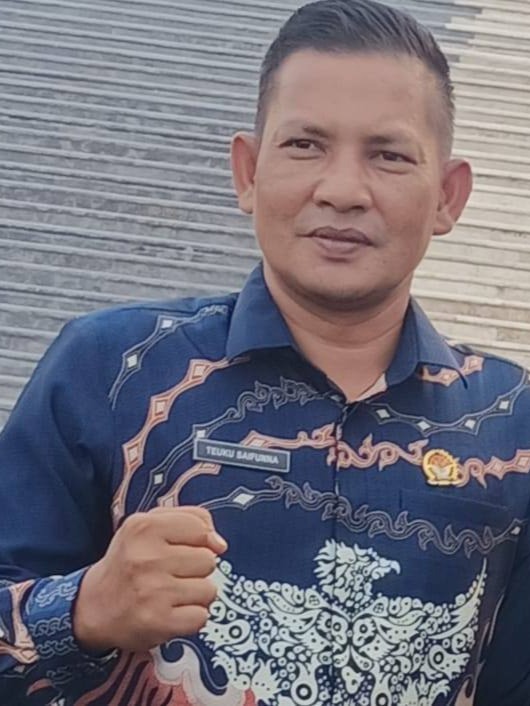 Kepala Desa Teuku Saifunna